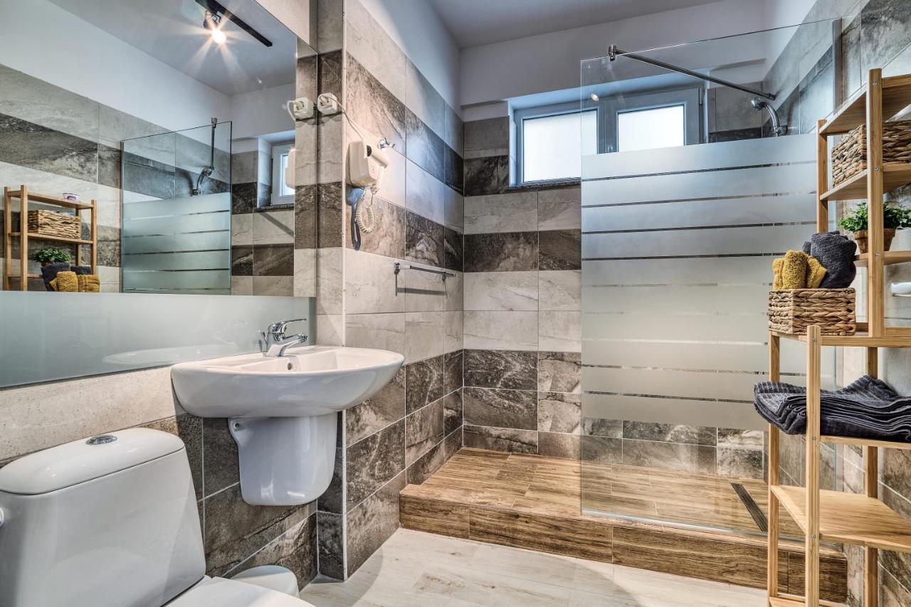 דירות Năvodari Little Loft No8 מראה חיצוני תמונה