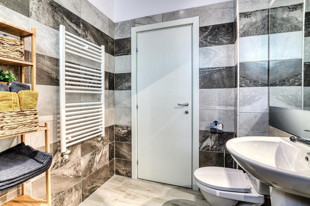 דירות Năvodari Little Loft No8 מראה חיצוני תמונה